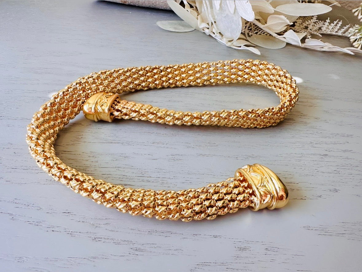 Gold Mesh Choker Necklace, 1980s Vintage Necklace, Stunning Mesh Collar 80s Mogul Necklace, Intricate Gold Magnetic Closure