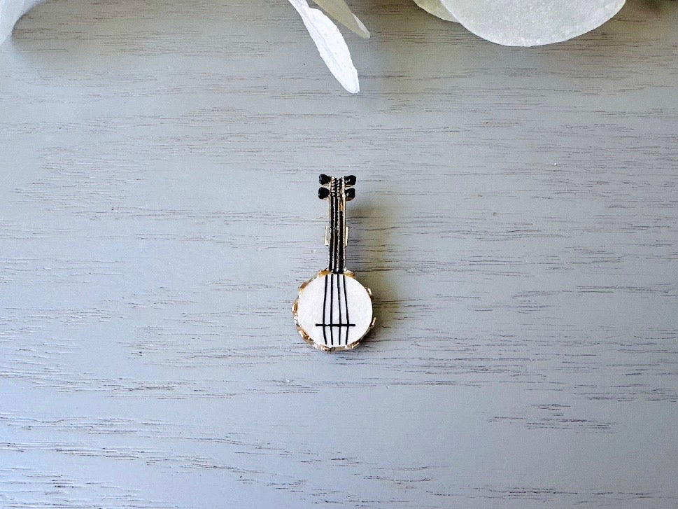 Vintage Banjo Brooch, Musician Gifts Whimsical Vintage Brooch, White Mother of Pearl Banjo Pin, Cute Music Pins for Sweaters, Collars, Lapel