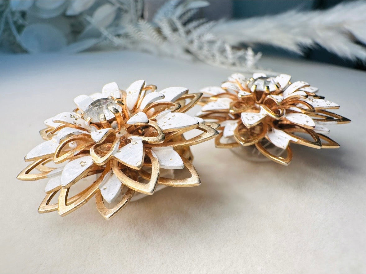 Vintage White Earrings, Floral White and Gold Clip On Earrings, Gorgeous Vintage 1960s Flower Earrings with Silver Glitter Rhinestone