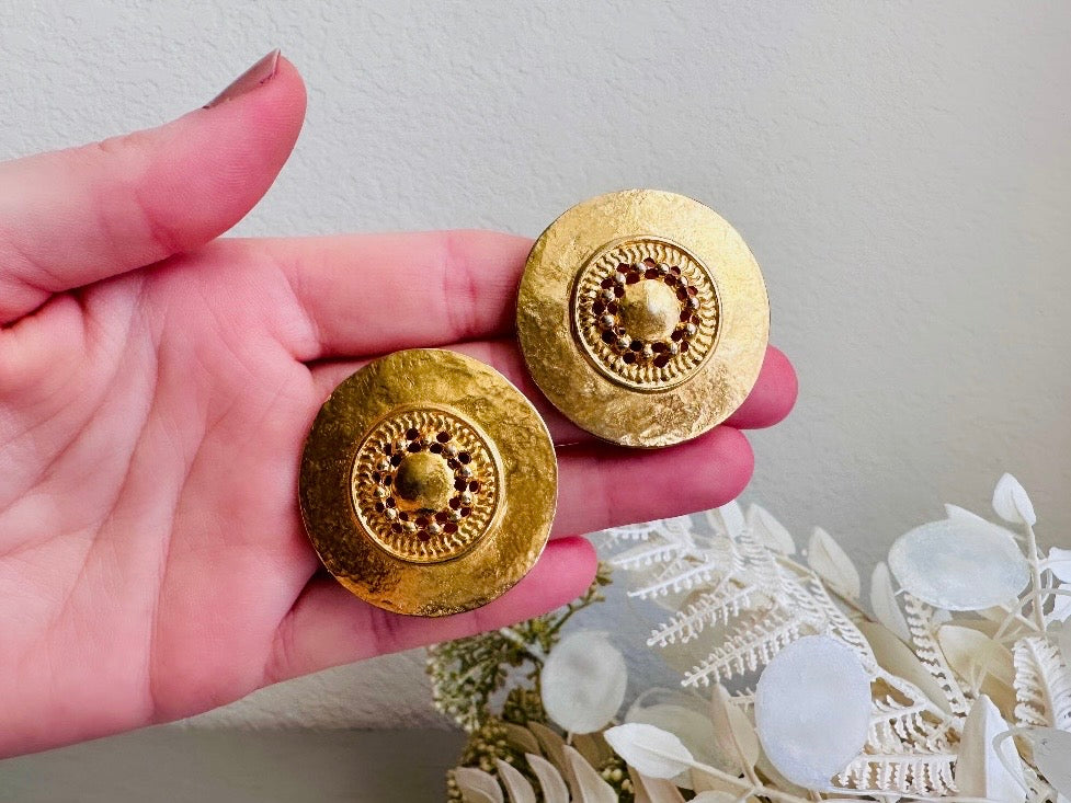 Vintage Gold Etruscan Disc Clip On Earrings, Hammered Gold Earrings, Oversized Gold Coin Clip On Vintage Earrings