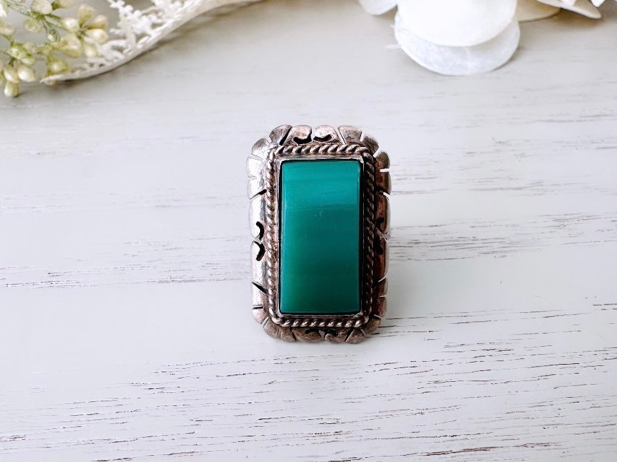 Green Stone Ring, Mexican Sterling Silver Ring, Unique Green Stone Ring, Earth Talisman Ring, Carved Curved Rectangle Boho Ring