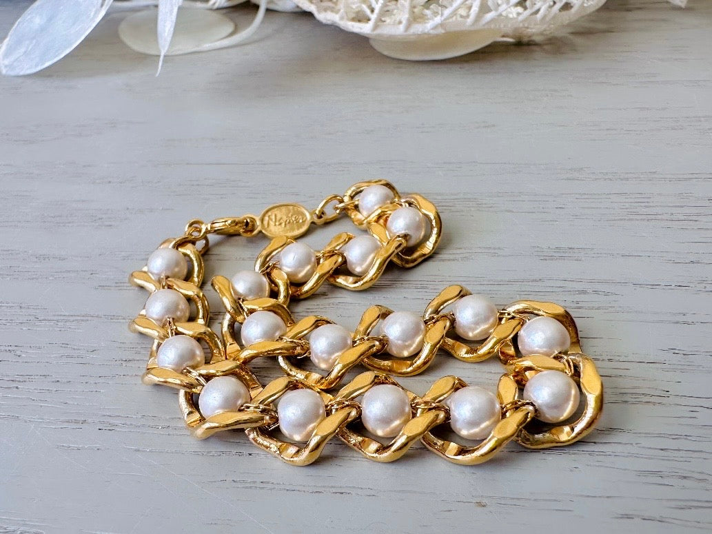 Vintage Gold Link Pearl Bracelet, Napier Pearl and Gold Bracelet, VTG 7.5" Bracelet, Classic Gold Chain Delicate Designer Vintage Bracelet