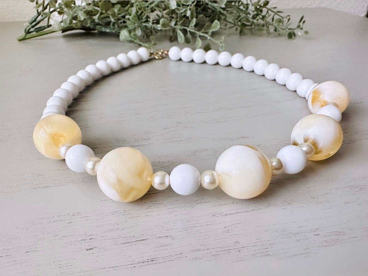 Beaded Acrylic Necklace, Classic Vintage Bead Necklace, Faux Pearl, White and Marbled Gold Necklace, Pretty Neutral Vintage Jewelry