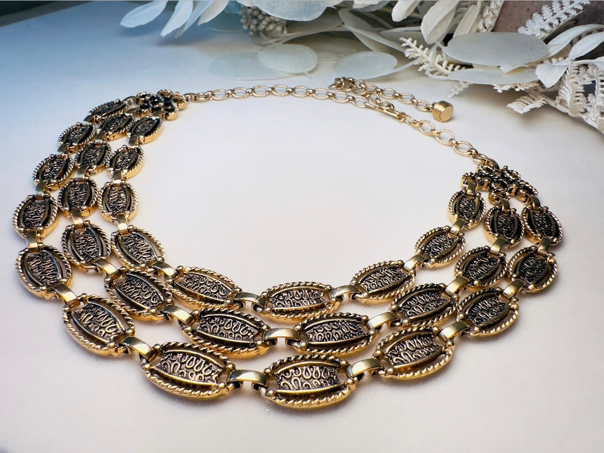 Vintage Triple Strand Gold Chain Necklace, 1960s Desert Flowers Chunky Gold Cleopatra Collar Necklace, Adjustable Length Statement Necklace