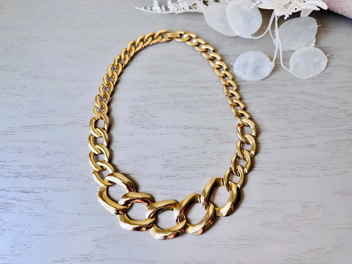 Gold Vintage Chain Necklace, Chunky Gold Chain Link Necklace with Graduated Link Size, Bold 80s Mogul Style, Authentic Vintage Jewelry