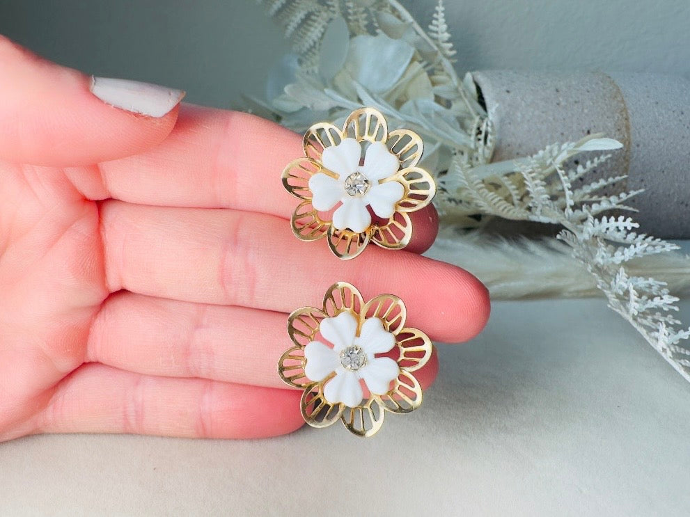 Gold Filigree Flower Earrings, 60s Vintage White and Gold Clip On Earrings