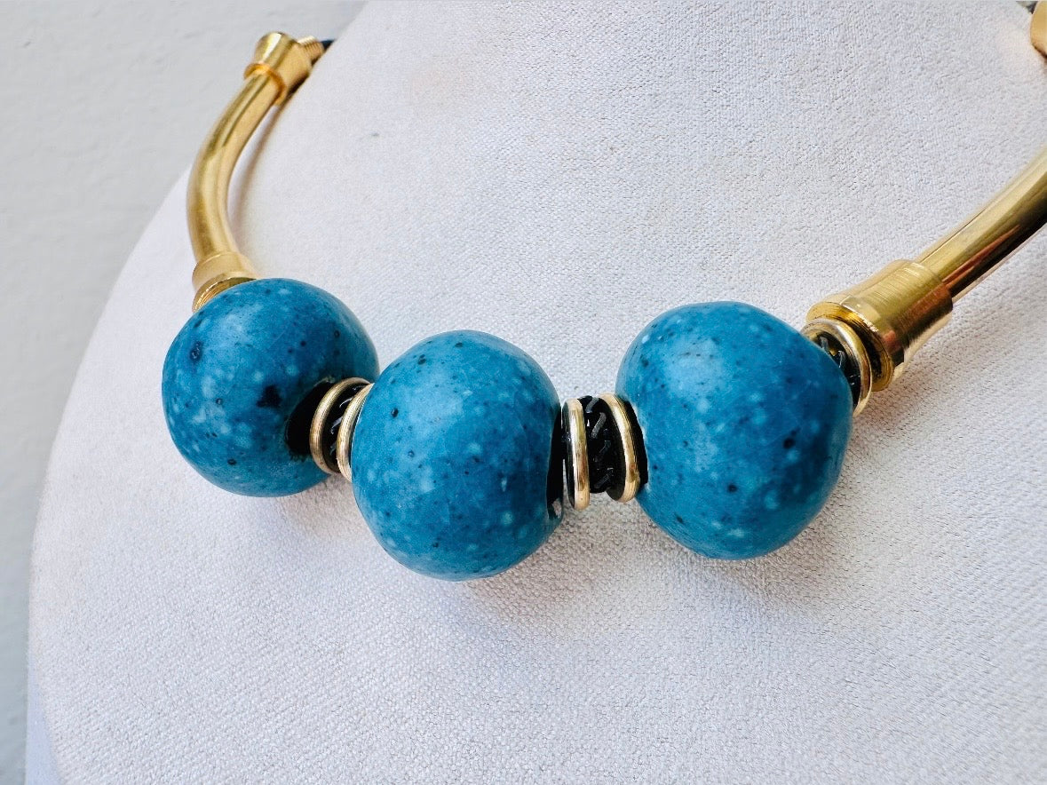 1990s Vintage Necklace, Triple Blue Stone and Gold Bar Necklace, Teal Gold and Black 90's Necklace, Cute Everyday Choker Necklace