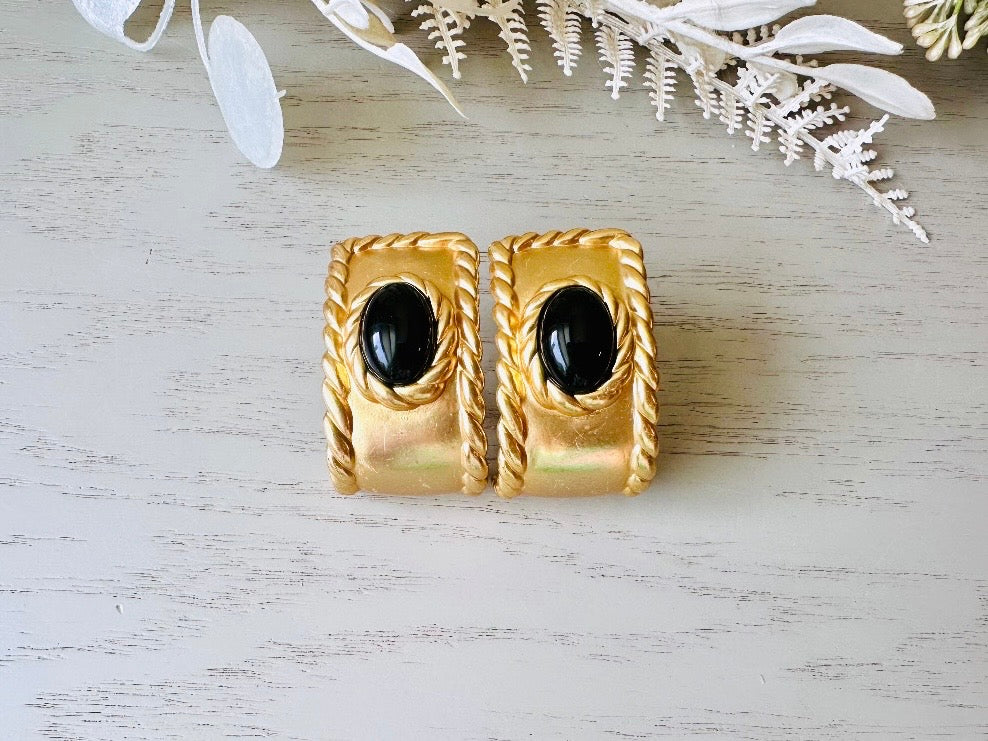 Vintage Etruscan Earrings, 1980s Black and Matte Gold Clip on Earrings, 80s Statement Dramatic Curved Half Hoop Earrings with Onyx Cabochons