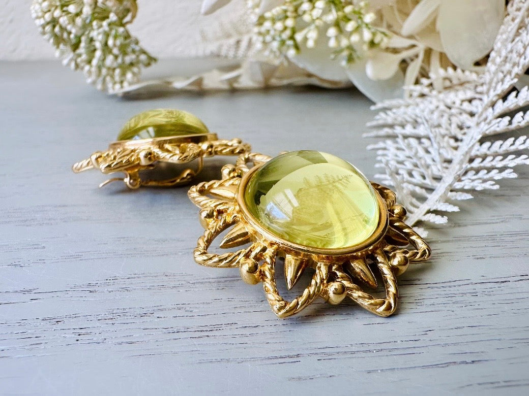 Vintage Signed Trifari Jelly Belly Sun Earrings, Gorgeous Moonglow Chartreuse Domed Glass Earrings, Clip On Trifari Designer Vintage Earring