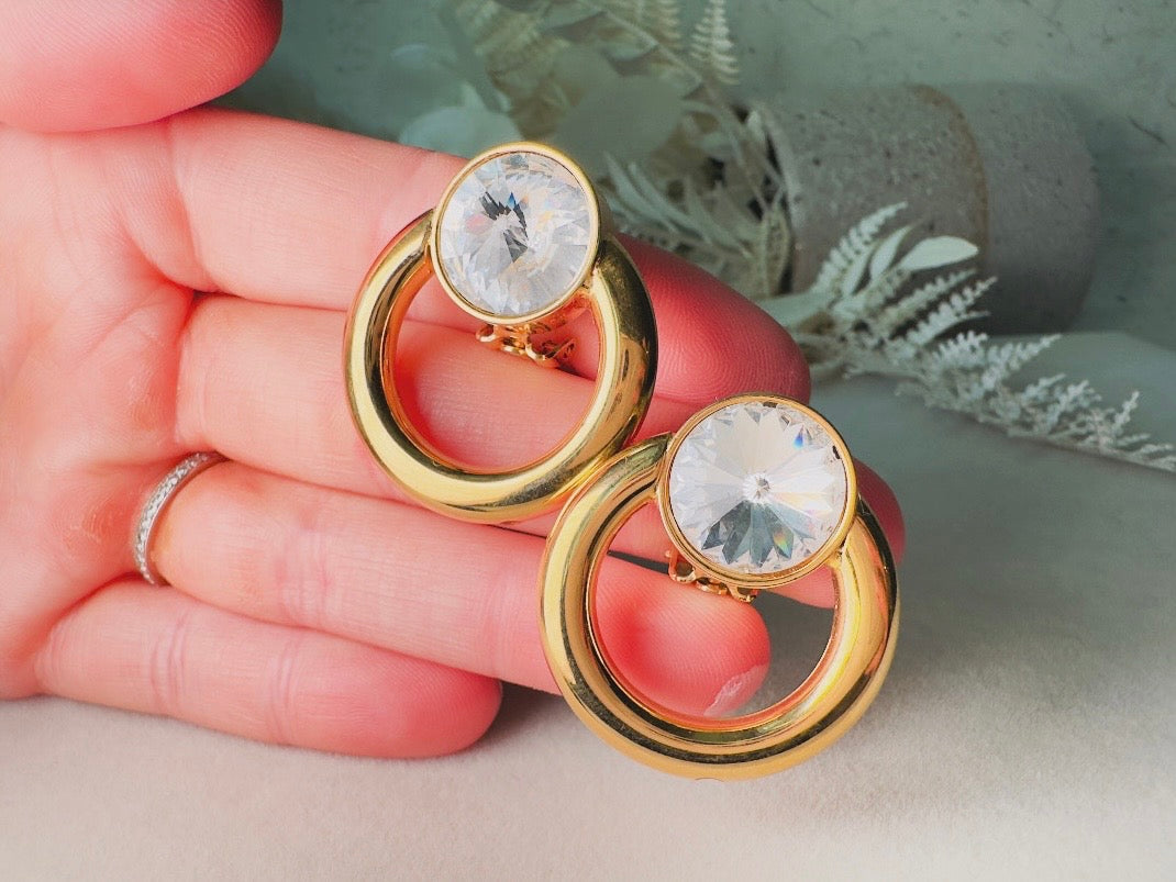 Bold 80s Door Knocker Earrings, Vintage Gold Hoop Earrings with Diamond Rhinestone Clip Earrings, Elegant 1980s Retro Fashion Earrings