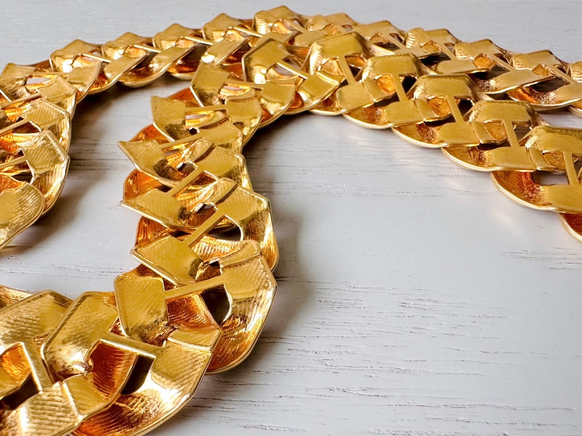 Trifari Gold Chain Necklace, Vintage Chunky Gold Necklace, Bold And Beautiful Style, 1980s Gorgeous Authentic Vintage Designer Jewelry