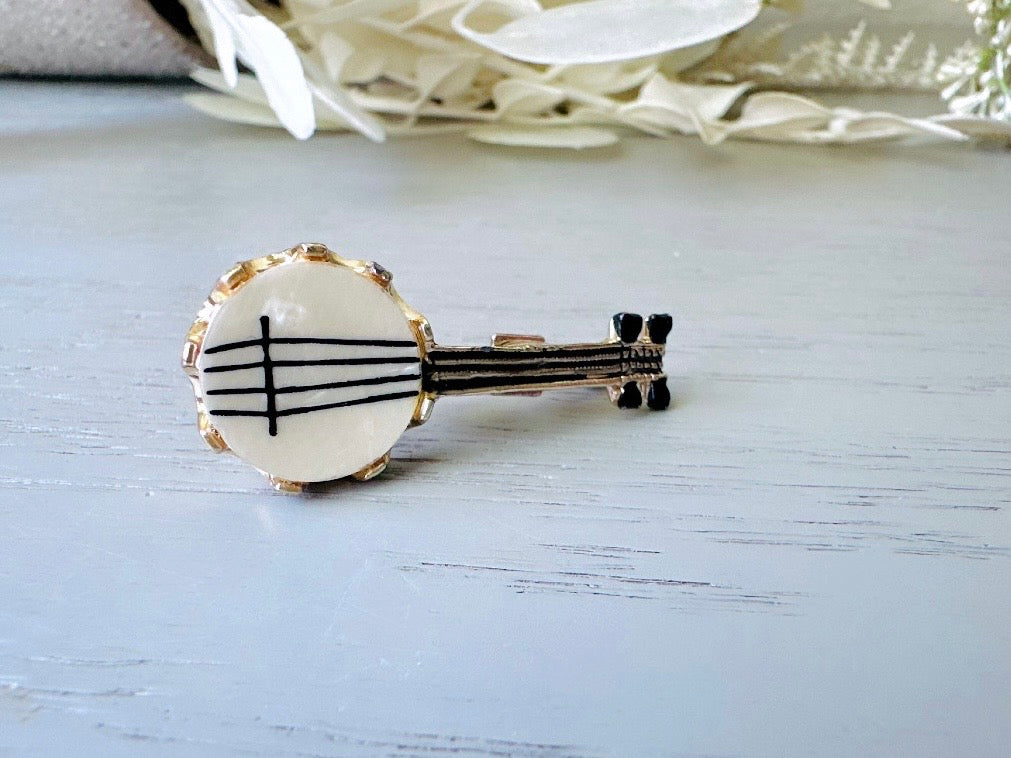 Vintage Banjo Brooch, Musician Gifts Whimsical Vintage Brooch, White Mother of Pearl Banjo Pin, Cute Music Pins for Sweaters, Collars, Lapel