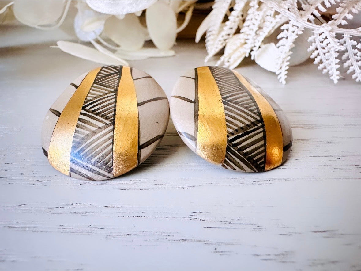 Eclectic Vintage Earrings, Big Oval 80s Earrings, Fun Clip on Earrings, Black and Metallic Silver Gold  Retro 80s Boho Earrings