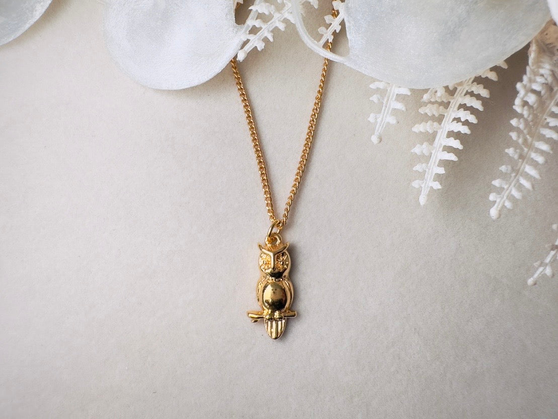 Vintage Gold Owl Pendant Necklace, 1981 Dainty Vintage Avon Owl Necklace