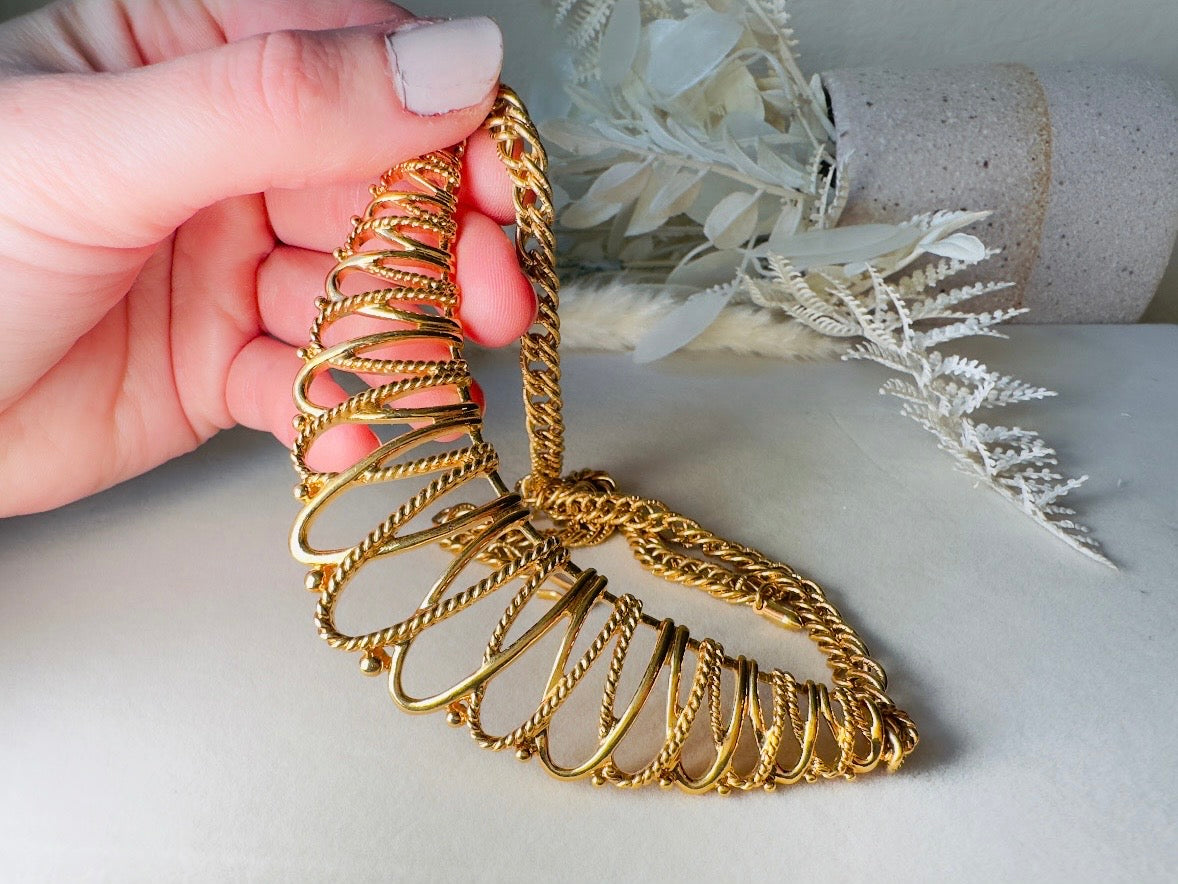 Gold Vintage Necklace, 90s Avon Necklace, Vintage Gilded Mesh Open Work Collar Necklace, Gold Rope Necklace, Statement Necklace Jewelry Gift