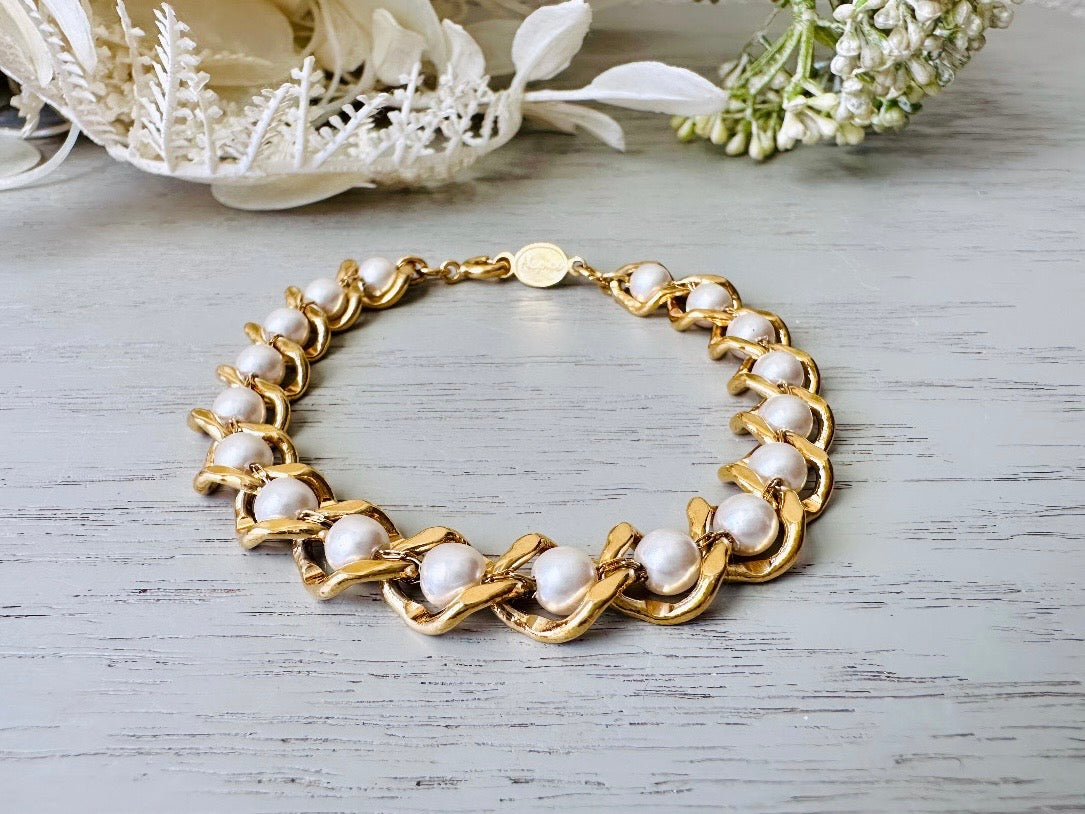 Vintage Gold Link Pearl Bracelet, Napier Pearl and Gold Bracelet, VTG 7.5" Bracelet, Classic Gold Chain Delicate Designer Vintage Bracelet