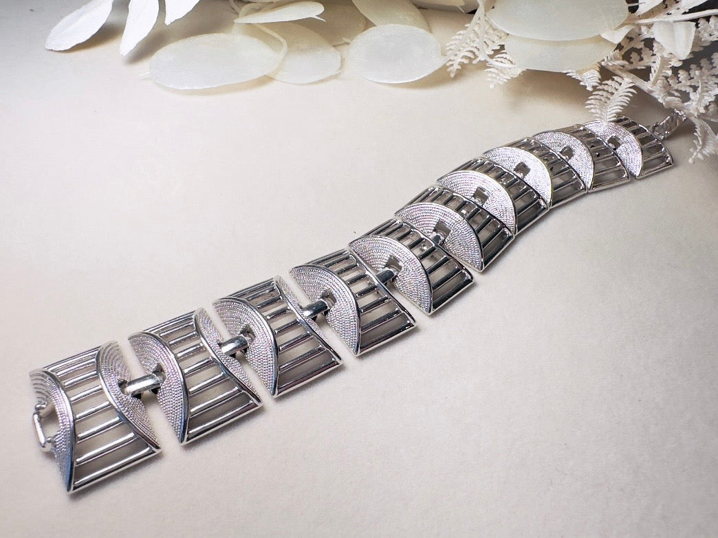 1960's Silver Bracelet, Vintage Silver Openwork Sarah Coventry Bracelet, Thick Metal Panel Signed 60s Vintage Jewelry, Excellent Condition