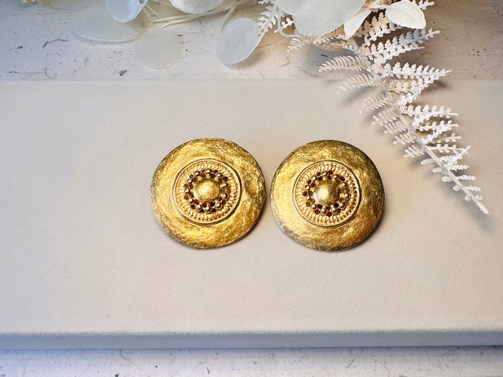 Vintage Gold Etruscan Disc Clip On Earrings, Hammered Gold Earrings, Oversized Gold Coin Clip On Vintage Earrings