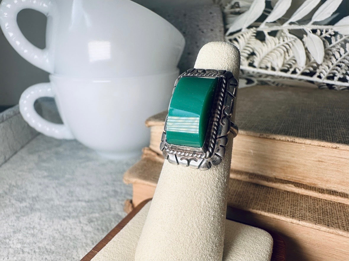 Green Stone Ring, Mexican Sterling Silver Ring, Unique Green Stone Ring, Earth Talisman Ring, Carved Curved Rectangle Boho Ring