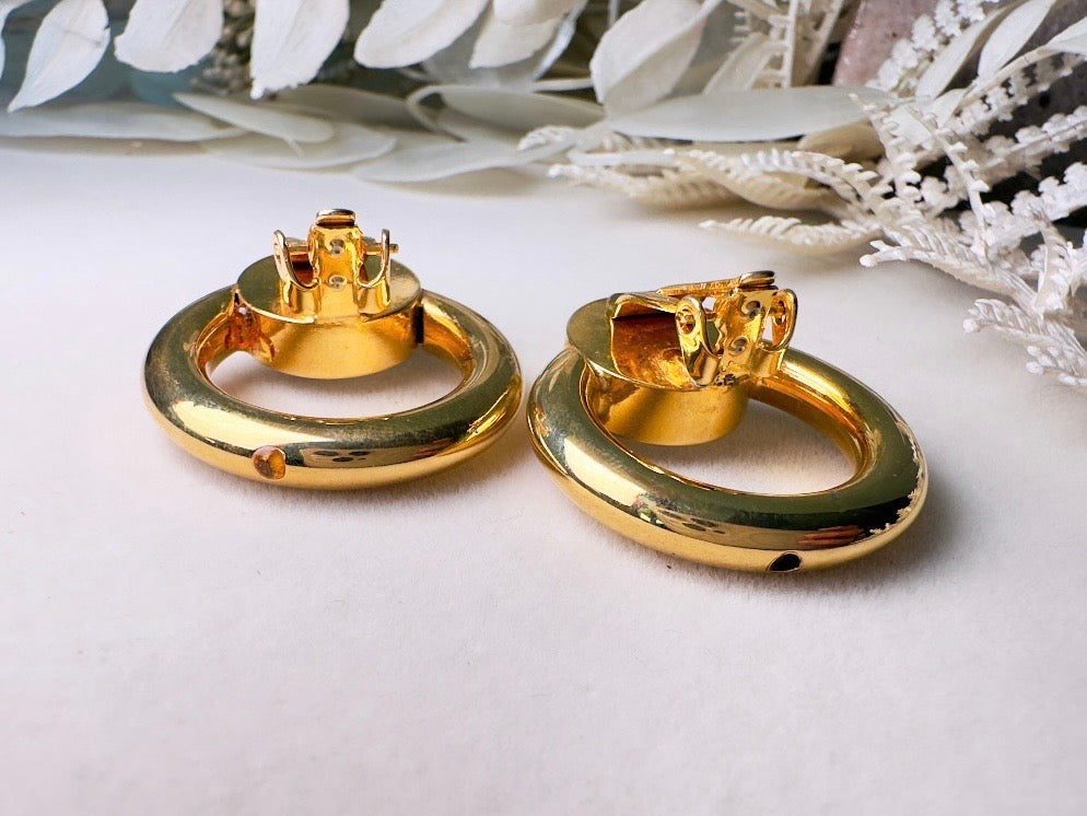 Bold 80s Door Knocker Earrings, Vintage Gold Hoop Earrings with Diamond Rhinestone Clip Earrings, Elegant 1980s Retro Fashion Earrings