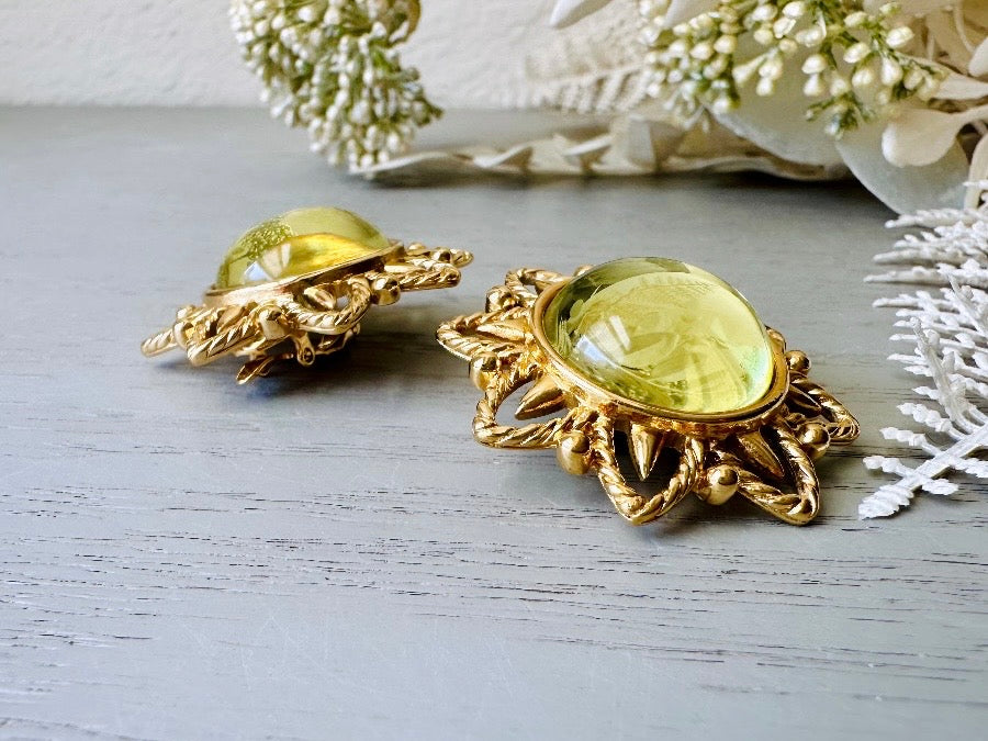 Vintage Signed Trifari Jelly Belly Sun Earrings, Gorgeous Moonglow Chartreuse Domed Glass Earrings, Clip On Trifari Designer Vintage Earring