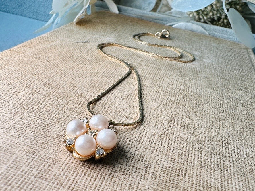 Pearl Pendant Necklace, Vintage Gold Drop Necklace, Gold Tone Cluster Pendant with Diamond Rhinestones, Romantic VTG Gold Chain Necklace