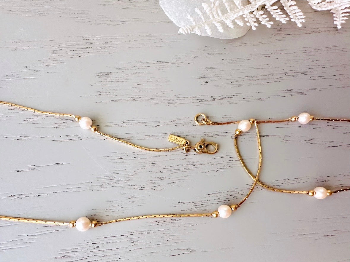 Delicate Pearl Necklace, Vintage Gold Monet Necklace with Cream Pearls, Beautiful Elegant Necklace, Classic Dainty Chain 20"