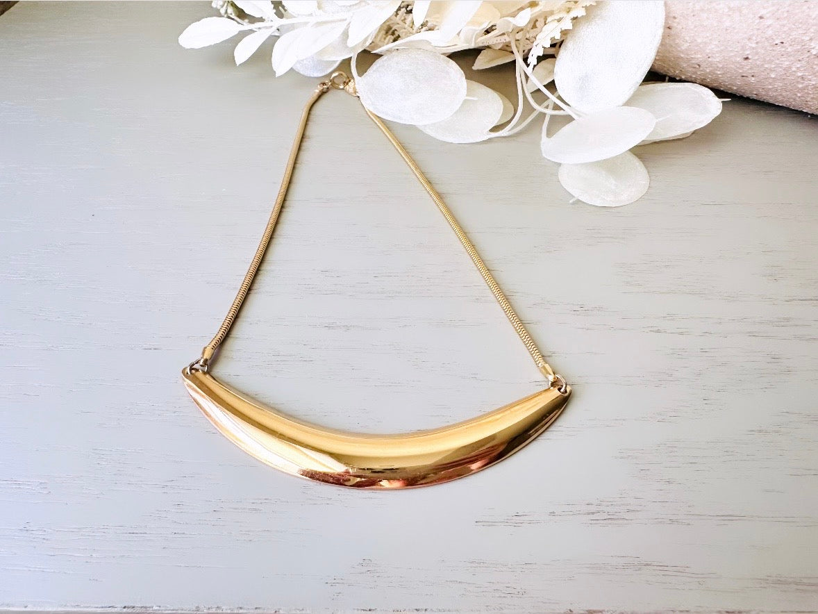 1980s shops gold collar necklace