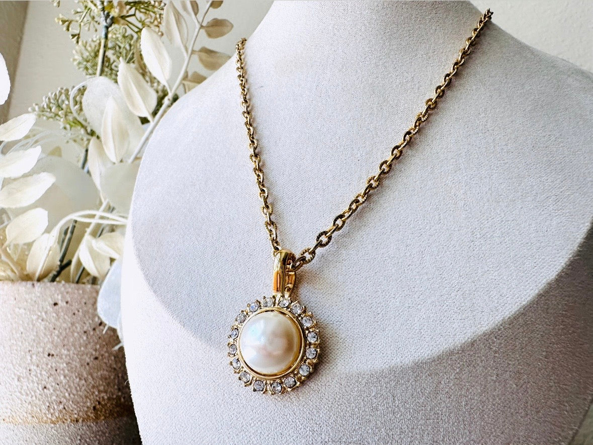 Pearl Pendant Necklace, Vintage Gold Necklace, Gold Pearl Drop Necklace Pendant with Diamond Rhinestones, Romantic VTG Gold Chain Necklace