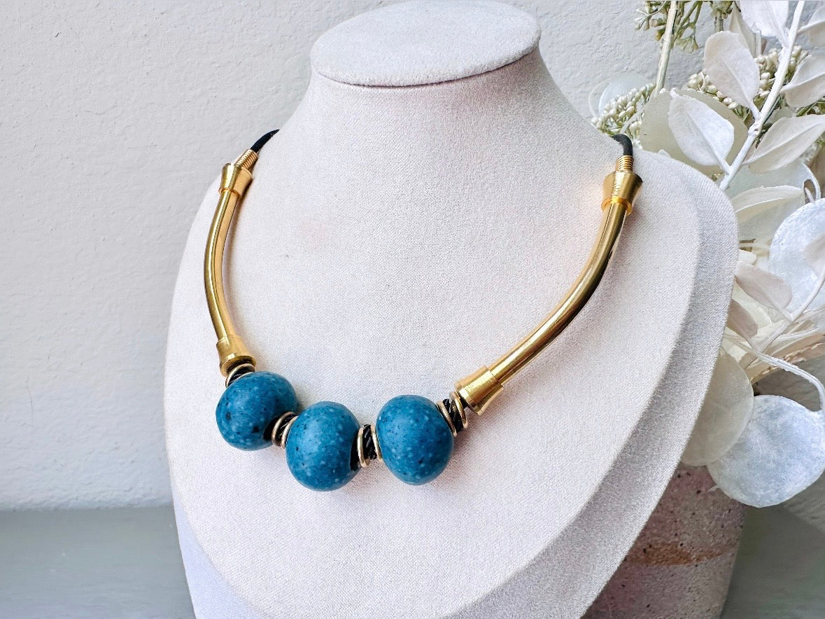 1990s Vintage Necklace, Triple Blue Stone and Gold Bar Necklace, Teal Gold and Black 90's Necklace, Cute Everyday Choker Necklace