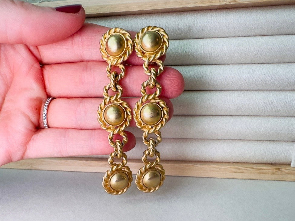 Matte Gold Drop Chain Earrings, Erwin Pearl Vintage Clip On Earrings, 1980s Dramatic Gold Earrings, Triple Link Chain Rope Border Earrings