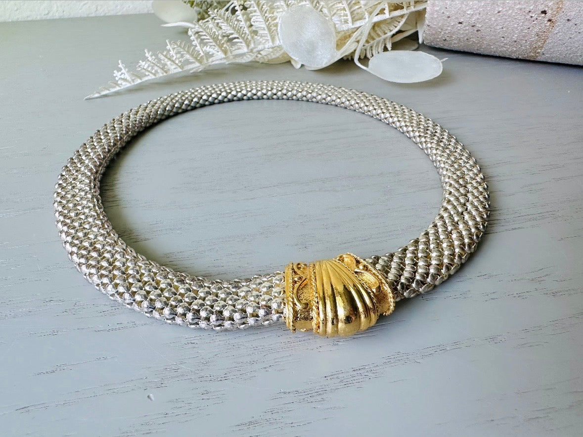 Silver and Gold Mesh Necklace, 1980s Vintage Necklace, Stunning Silver Mesh Collar 80s Mogul Necklace, Intricate Gold Magnetic Closure