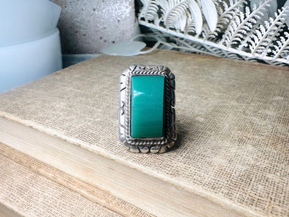 Green Stone Ring, Mexican Sterling Silver Ring, Unique Green Stone Ring, Earth Talisman Ring, Carved Curved Rectangle Boho Ring