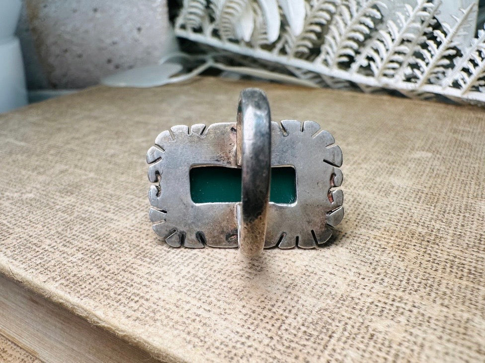 Green Stone Ring, Mexican Sterling Silver Ring, Unique Green Stone Ring, Earth Talisman Ring, Carved Curved Rectangle Boho Ring