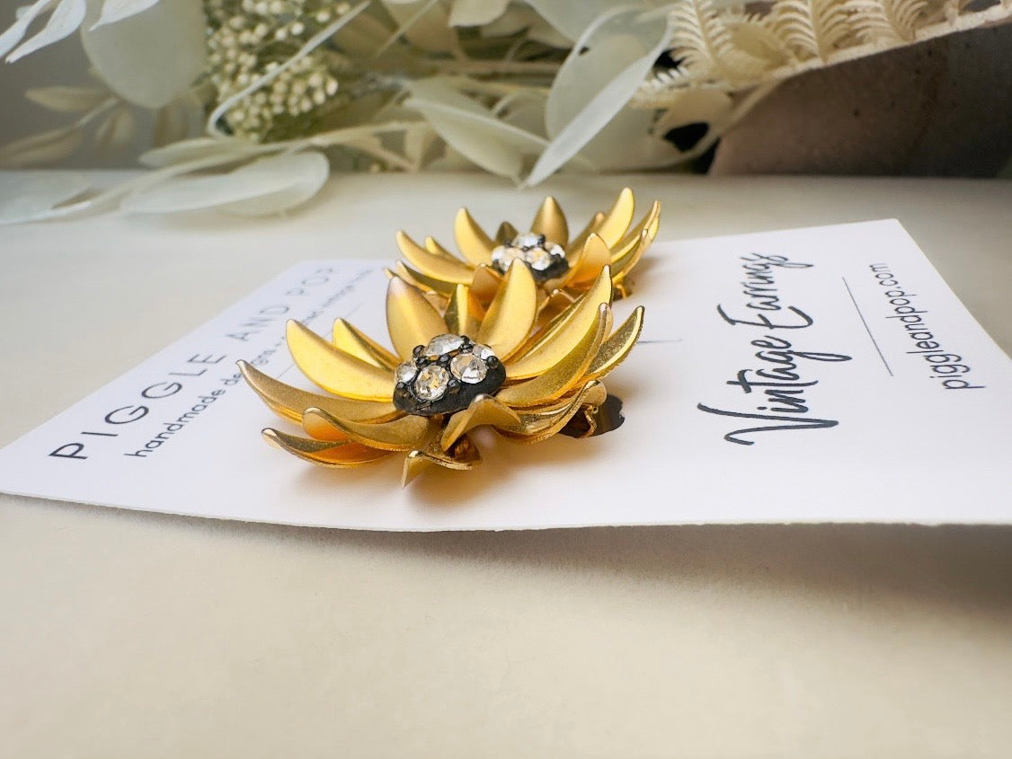 Gold Flower Earrings, Retro 60s Vintage Clip On Earrings with Rhinestones