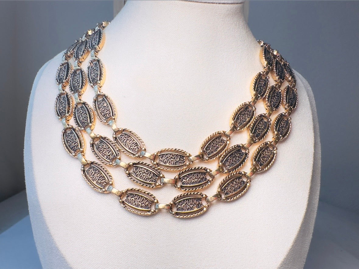 Vintage Triple Strand Gold Chain Necklace, 1960s Desert Flowers Chunky Gold Cleopatra Collar Necklace, Adjustable Length Statement Necklace