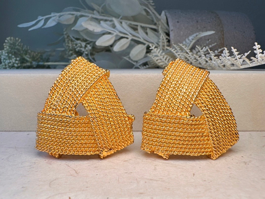 Gold Triangle Earrings, 80s Vintage Bold Runway Earrings, Retro Basket Weave Oversized Matte Gold Clip On Statement Earrings
