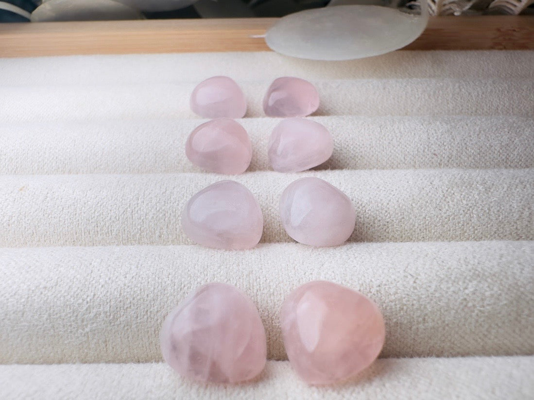 Rose Quartz Heart Earrings, Heart Stud Earrings, Pink Heart Earrings, Natural Crystal Jewelry, Cute Stud Earrings, Pink Gemstone Earrings