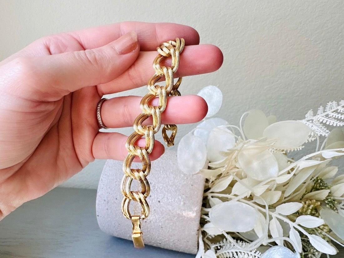 Vintage Gold Chain Bracelet, Double Curb Link Brushed Gold Bracelet for Stacking, Signed Avon Big Link Bracelet Vintage 1980s Jewelry