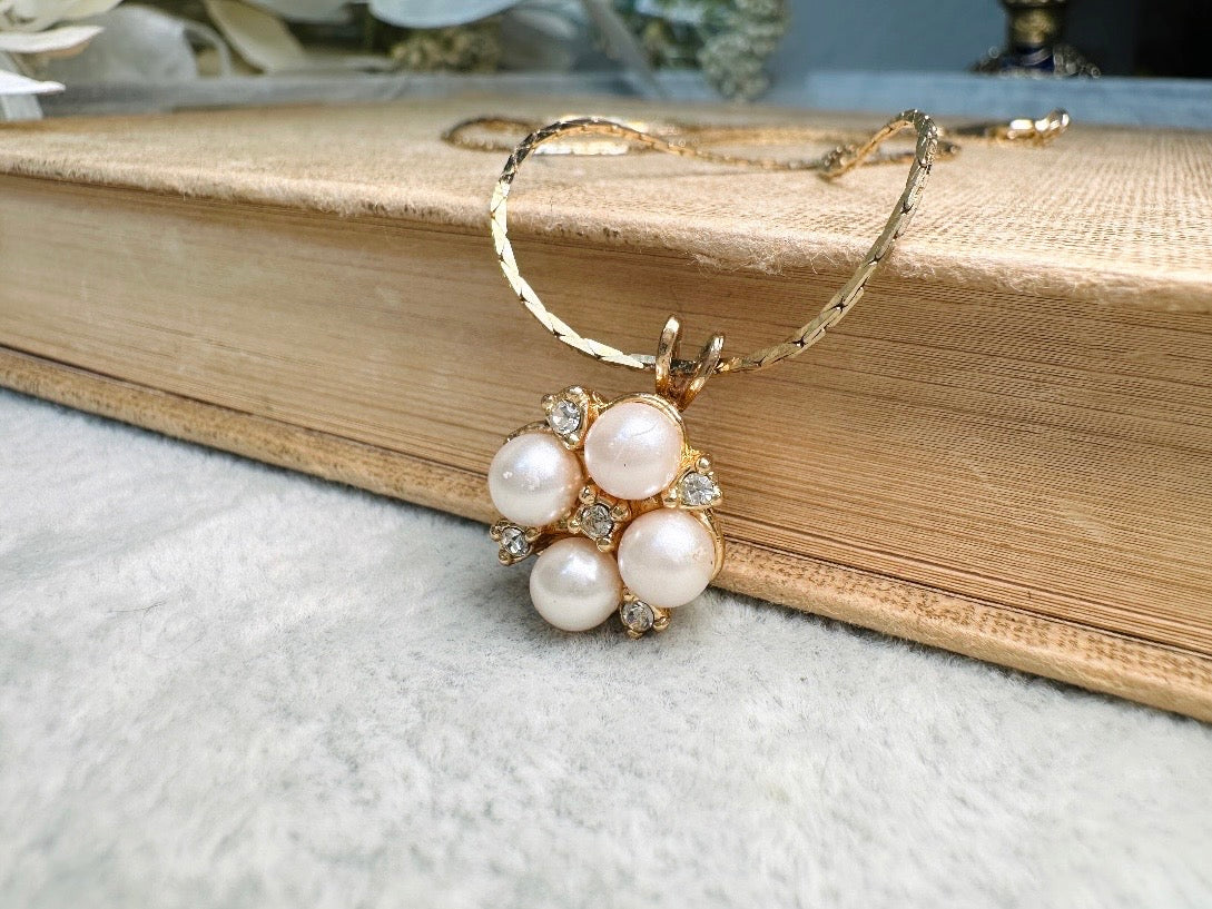 Pearl Pendant Necklace, Vintage Gold Drop Necklace, Gold Tone Cluster Pendant with Diamond Rhinestones, Romantic VTG Gold Chain Necklace