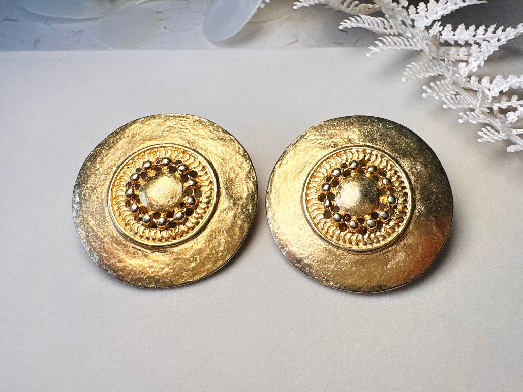 Vintage Gold Etruscan Disc Clip On Earrings, Hammered Gold Earrings, Oversized Gold Coin Clip On Vintage Earrings