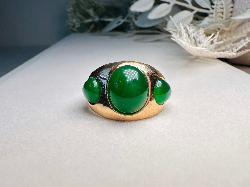 Vintage Green Cocktail Ring, Chunky Gold Ring with Three Bright Jade Cabochons, Stunning Large Statement Ring Size 9