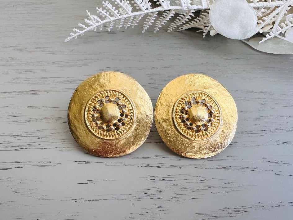 Vintage Gold Etruscan Disc Clip On Earrings, Hammered Gold Earrings, Oversized Gold Coin Clip On Vintage Earrings