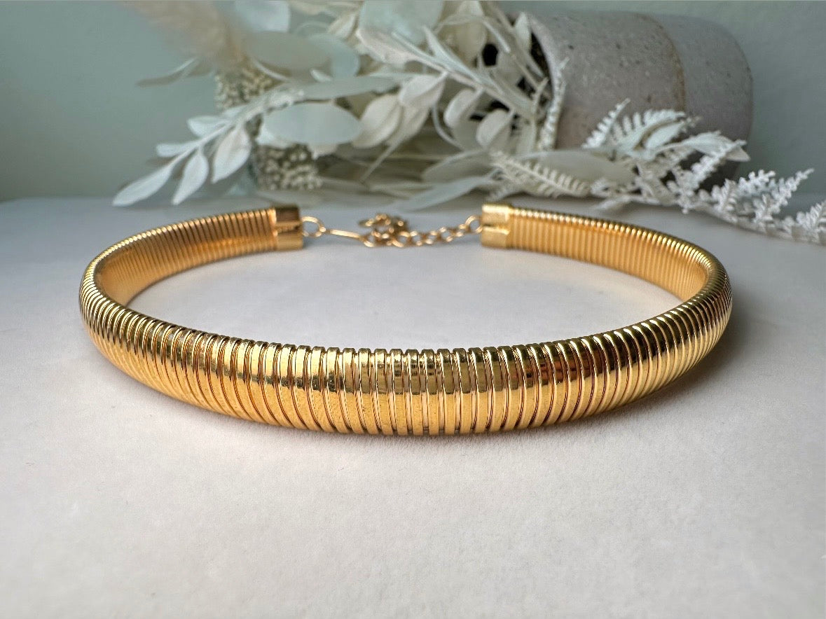 Vintage Gold Omega Choker, Gorgeous 1970s Classic Gold Choker, Jewelry Staple for Layering and Stacking