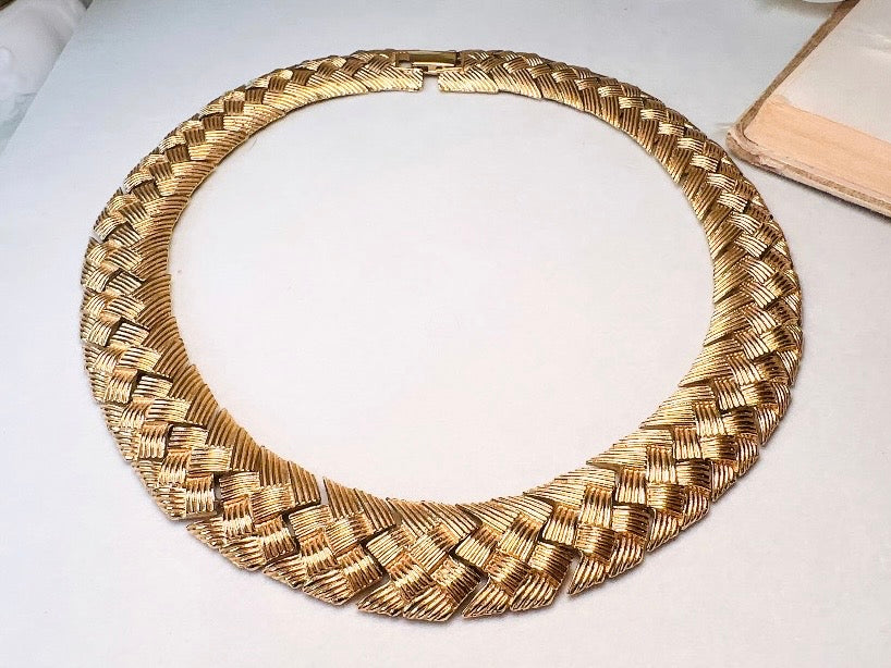 Gold Vintage Chain Necklace by Napier, Basket Weave Style Chunky Gold Woven Collar Necklace, Articulated Braided Thick Chain Necklace