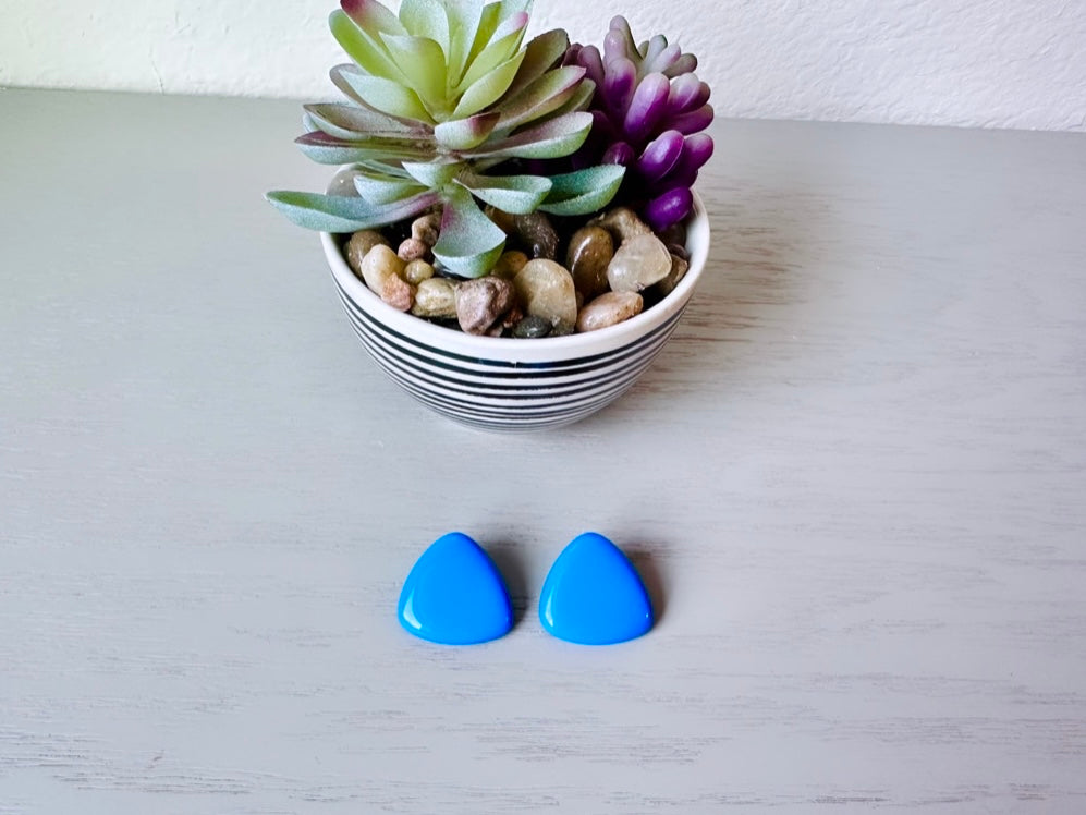 Blue 1980s Triangle Earrings, Medium Sized Acrylic Pierced Earrings, Fun 80s Vintage Earrings, Bright Blue Funky Retro Stud Earrings