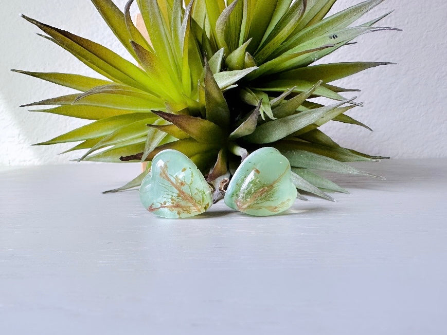 Mint Heart Earrings with Pressed Flowers, Vintage Real Flower Earrings, Seafoam Whimsical Cottagecore Dried Flowers Encased Lucite Earrings