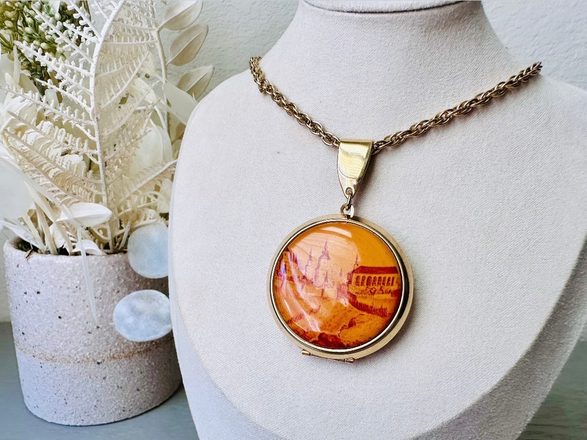 Vintage Locket Necklace, 1970s Vintage Necklace with Red Orange City, Keepsake Jewelry, Antique Gold Victorian Revival Necklace