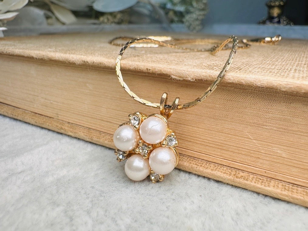 Pearl Pendant Necklace, Vintage Gold Drop Necklace, Gold Tone Cluster Pendant with Diamond Rhinestones, Romantic VTG Gold Chain Necklace