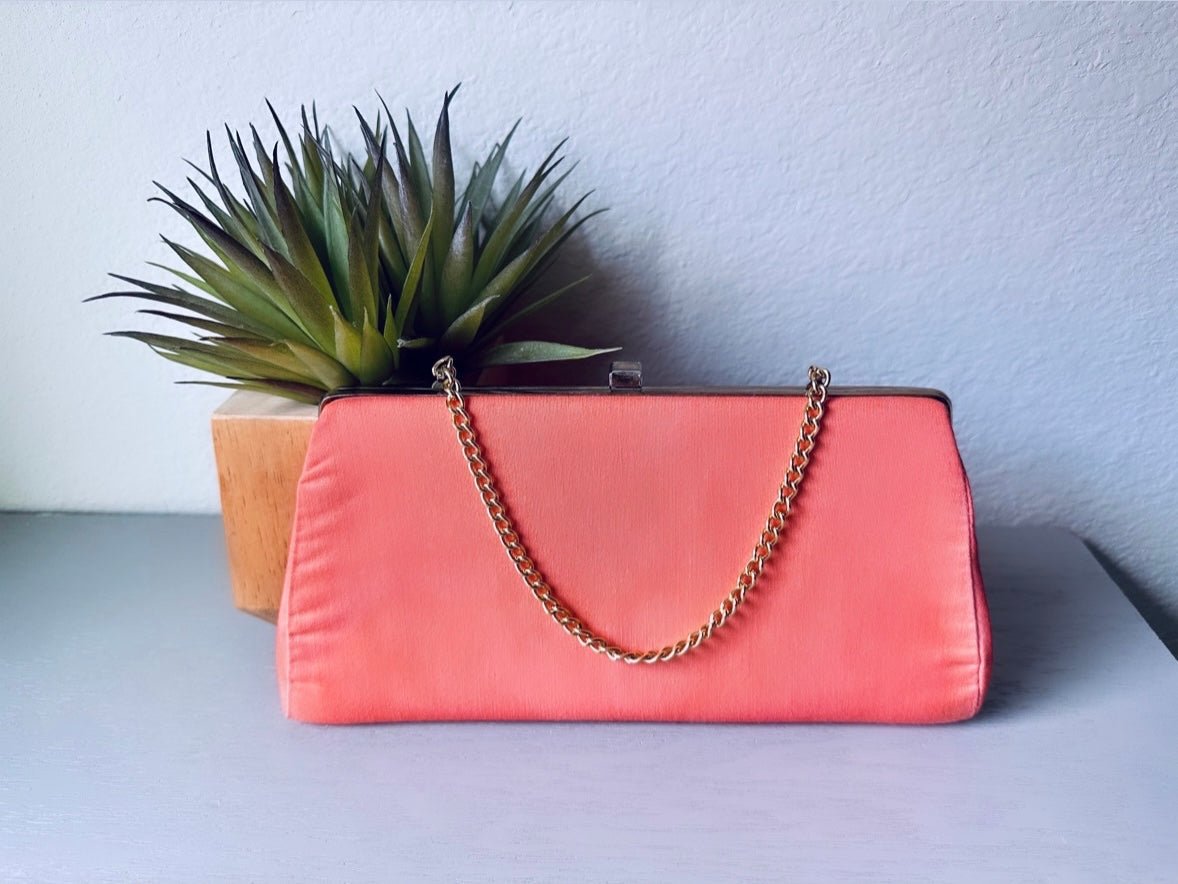 Vintage Coral Pink Clutch, Light Peach Pink Handbag with Gold Hideaway Chain, Vintage Purse, Retro 1960s Clutch, Cute Barbie Fashion